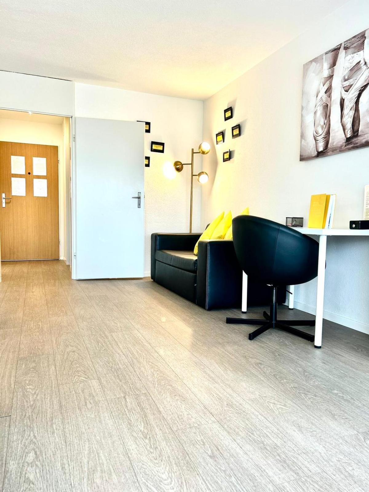 Little Penthouse **** Διαμέρισμα Dietikon Εξωτερικό φωτογραφία